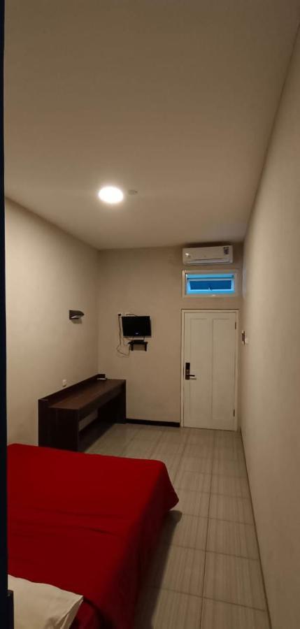 Bromo Family Guest House Kepanjen Экстерьер фото